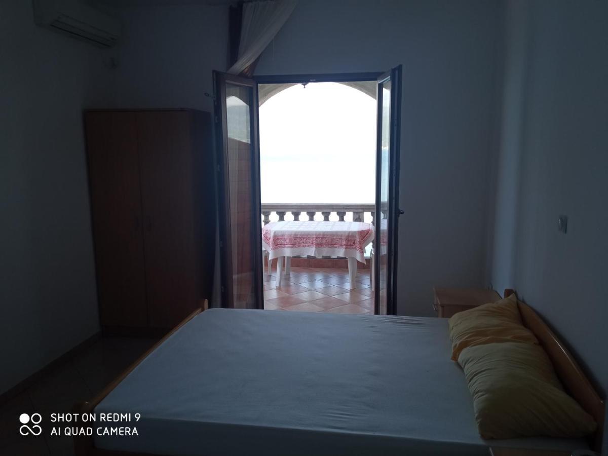 Apartments Petrovic Tivat Buitenkant foto