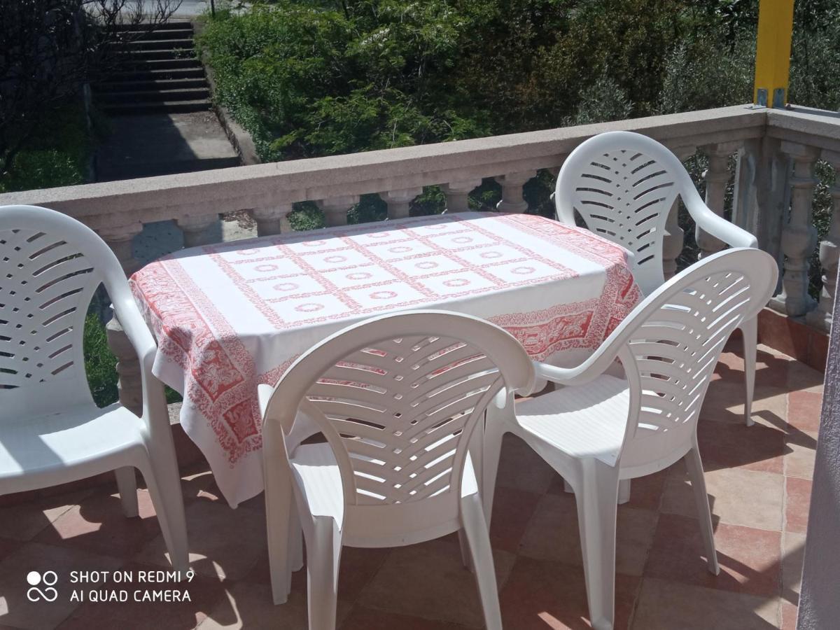 Apartments Petrovic Tivat Buitenkant foto