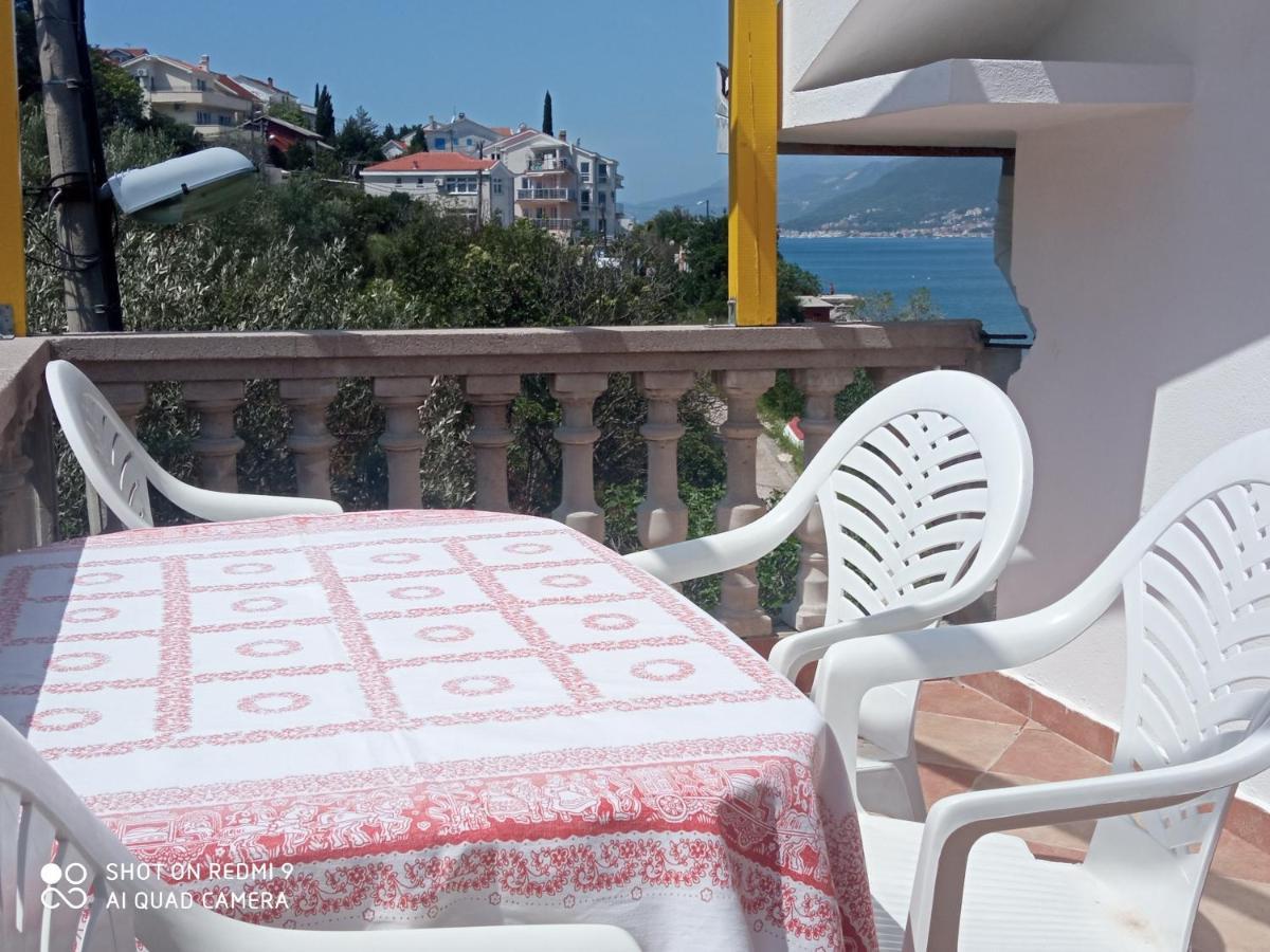 Apartments Petrovic Tivat Buitenkant foto